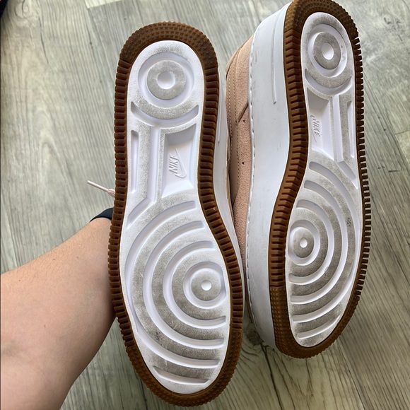 Nike Pink Air Force 1 Sneakers Classic Design - Picture 8 of 8